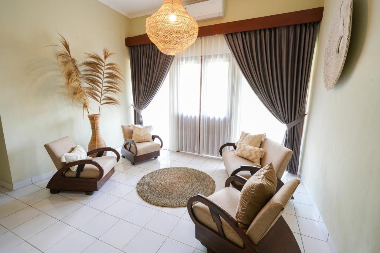 Villa Chandi 1 - Legian-seminyak - 8 Bedroom - 7 Bathroom *