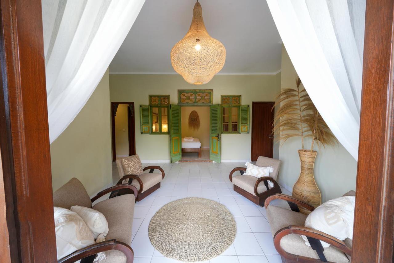 Villa Chandi 1 - Legian-seminyak - 8 Bedroom - 7 Bathroom